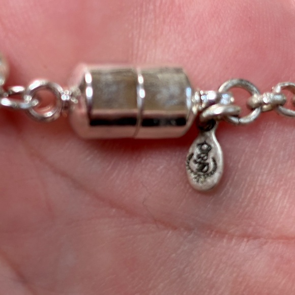 Vintage-Inspired Tri-Tone Heart Statement Necklace - Picture 2 of 2